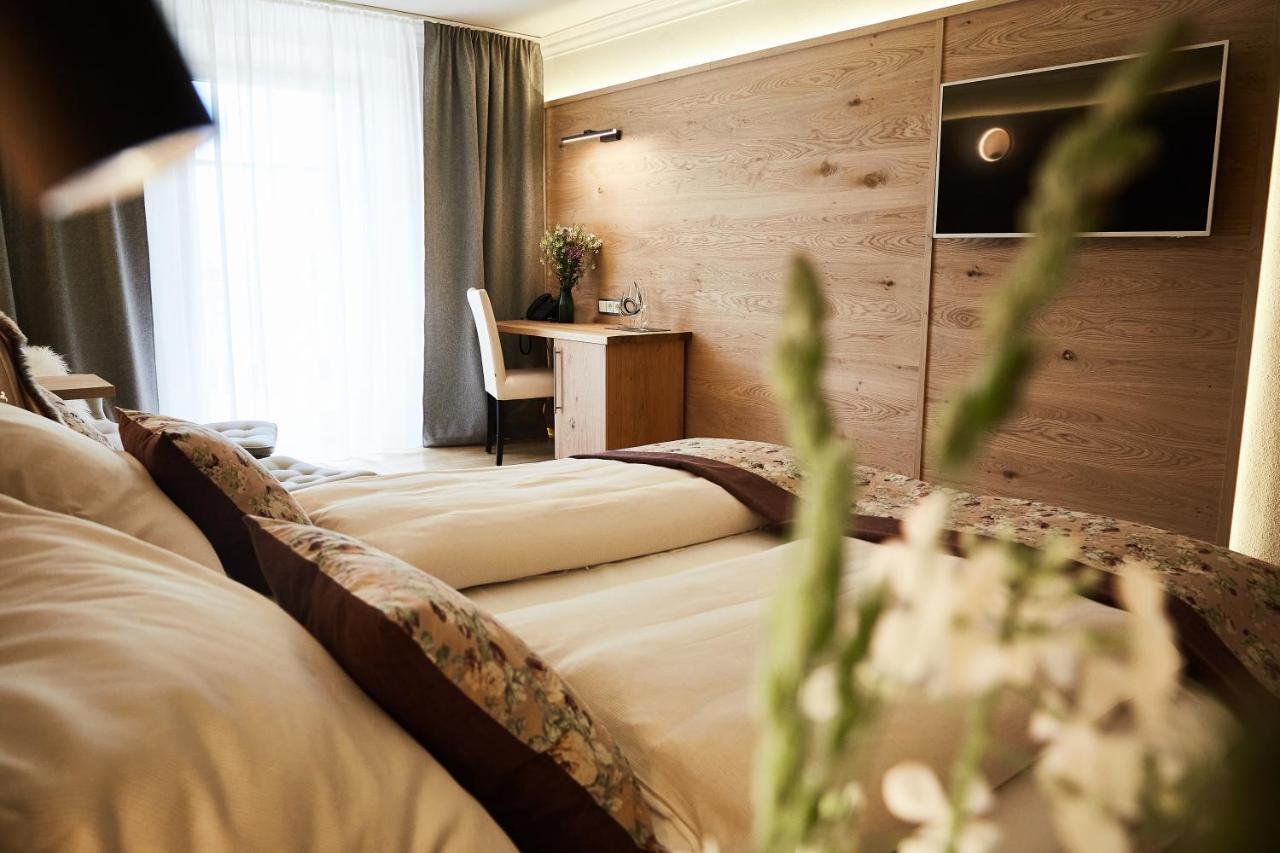 טייסנדורף Wellness Natur Resort Gut Edermann מראה חיצוני תמונה